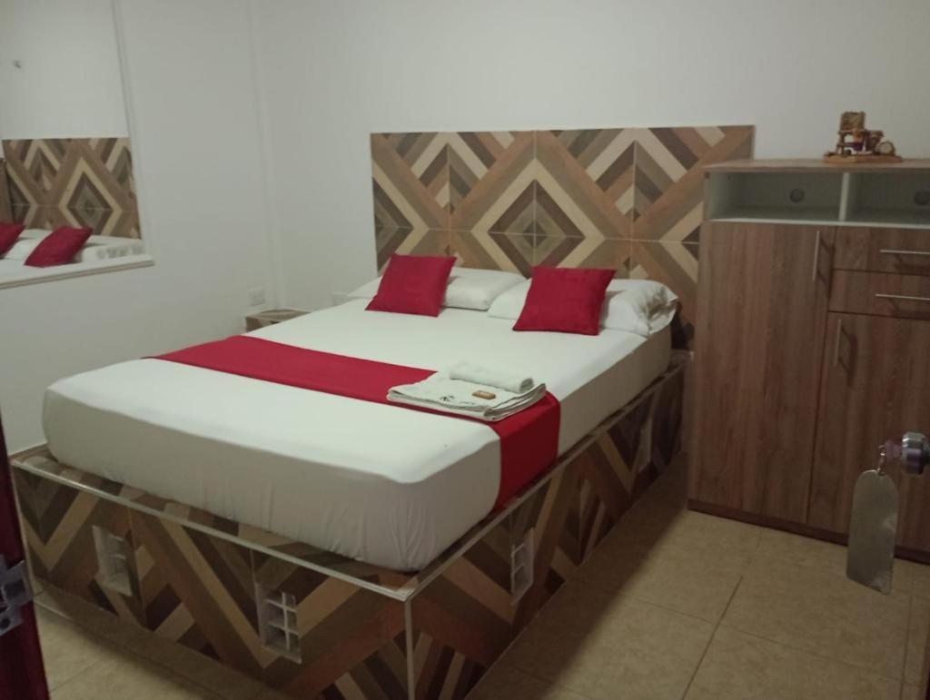 Hostal Kumbaya Santa Marta  Buitenkant foto