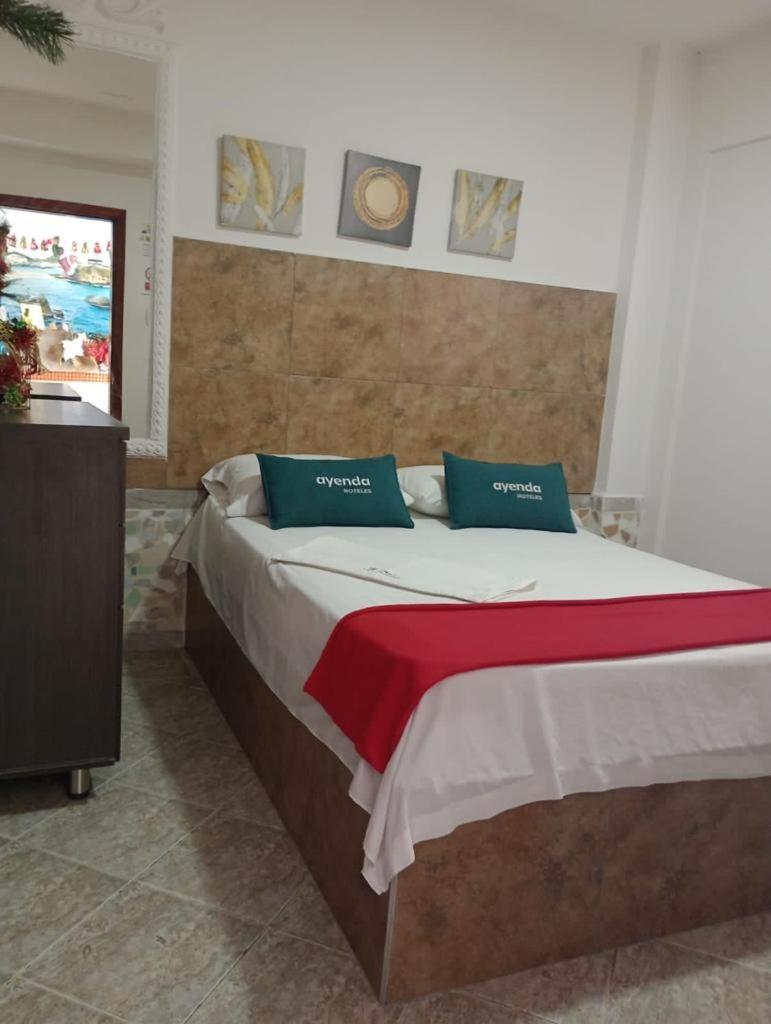 Hostal Kumbaya Santa Marta  Buitenkant foto